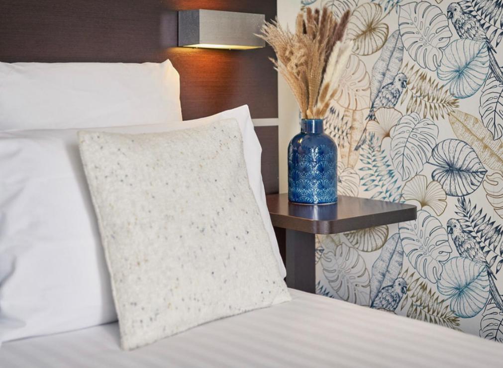 Hotel Du Vieux Port Saint-Raphaël エクステリア 写真